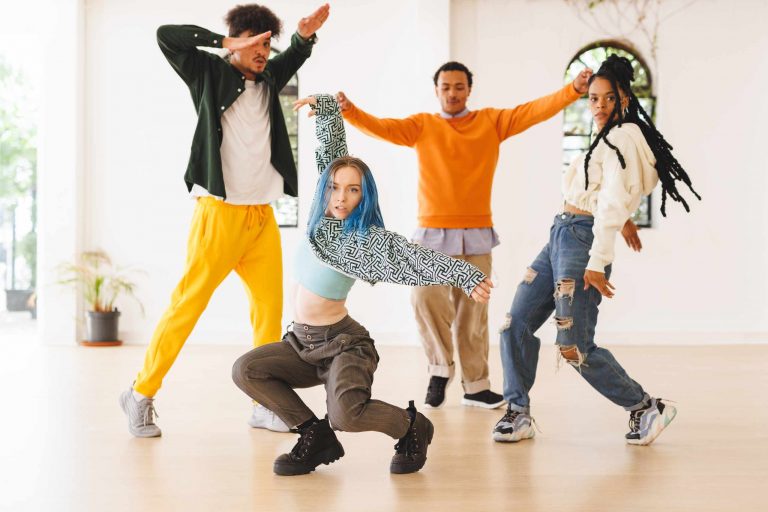 Why Contemporary Dance Feels Stiff at First and Where to Release Tension